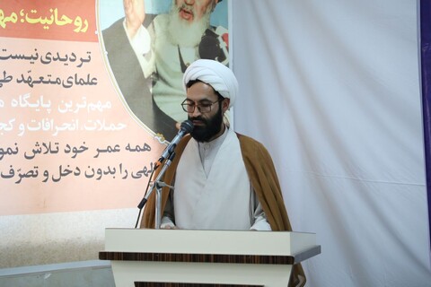 تصاویر/ آیین تکریم و معارفه مدیر مدرسه علمیه حضرت مهدی (عج) شهرستان بهاباد انجام شد