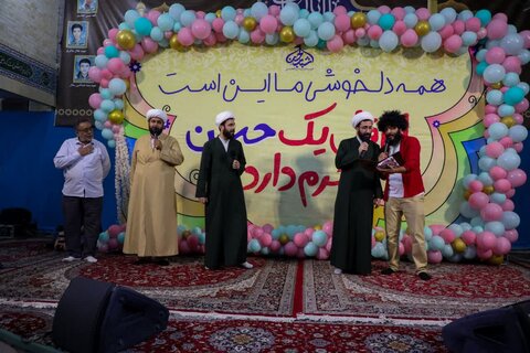 تصاویر/ برگزاری اجتماع کودکان قرآنی با عنوان بابای جان در یزد