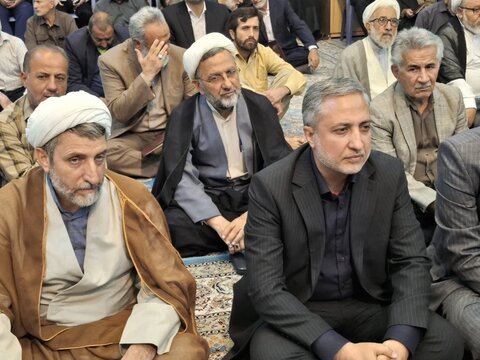 تصاویر/مراسم ترحیم ابوالزوجه نماینده ولی فقیه درکاشان مرحوم حجت الاسلام والمسلمین کشمیری