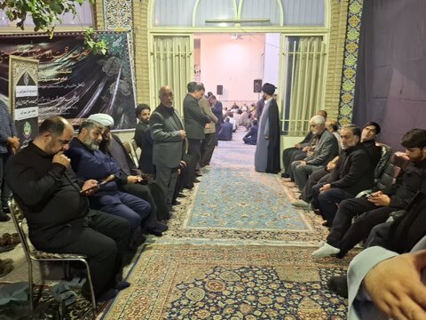 تصاویر/مراسم ترحیم ابوالزوجه نماینده ولی فقیه درکاشان مرحوم حجت الاسلام والمسلمین کشمیری