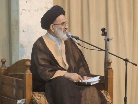 تصاویر/مراسم ترحیم ابوالزوجه نماینده ولی فقیه درکاشان مرحوم حجت الاسلام والمسلمین کشمیری