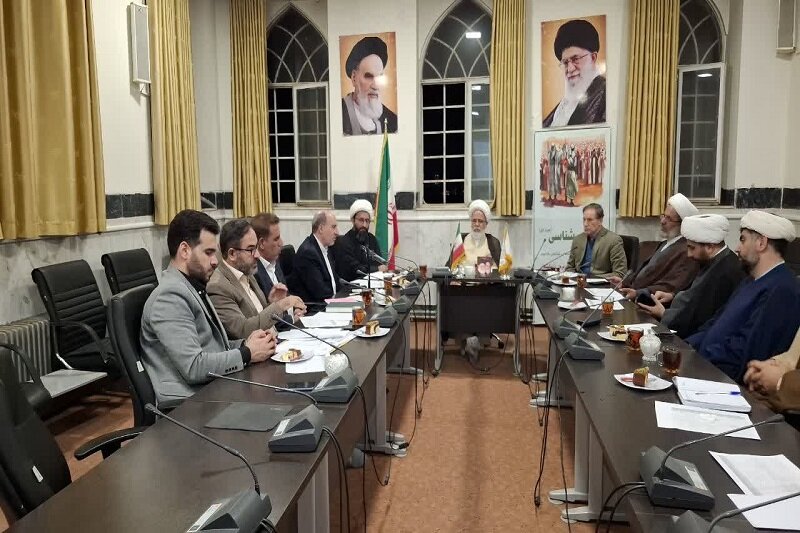 ظرفیتهای حوزه باید در خدمت نظام تعلیم و تربیت قرار گیرد