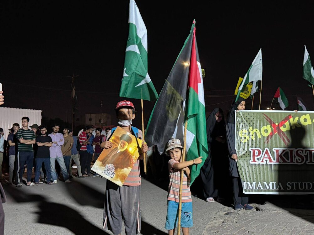 سابق سینیٹر مشتاق احمد کی بہادری کو خراج تحسین پیش کرتے ہیں، آئی ایس او