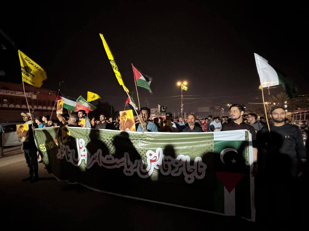 سابق سینیٹر مشتاق احمد کی بہادری کو خراج تحسین پیش کرتے ہیں، آئی ایس او