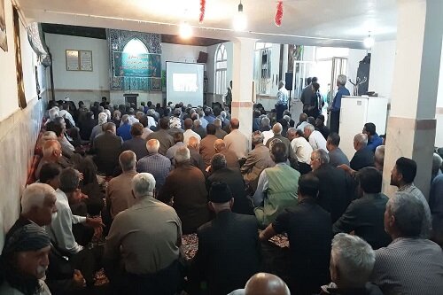 هفته دفاع مقدس تجلیل از ایستادگی ملت ایران و پاسداشت خون شهداست