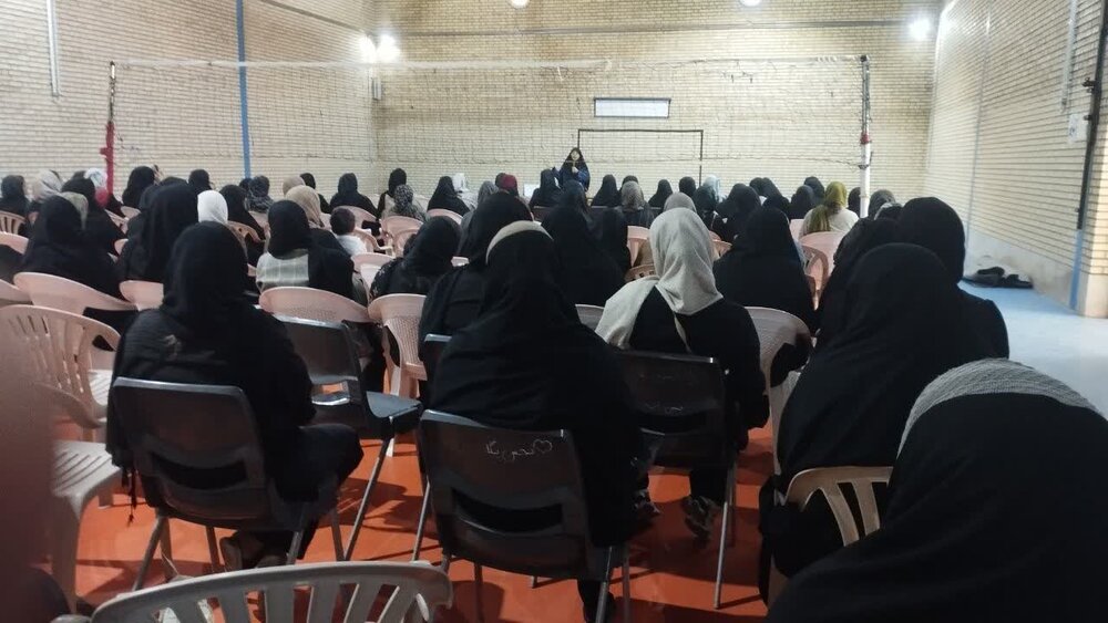 برگزاری کارگاه «یاریگران زندگی» در آستانه/ تأکید بر نقش بیبدیل مادران در پیشگیری از آسیبهای اجتماعی