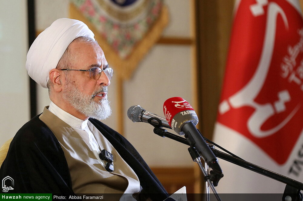 نگاه جهانی و تبدیل محتوای دینی به زبان رسانه و هنر ضرورت امروز حوزه است