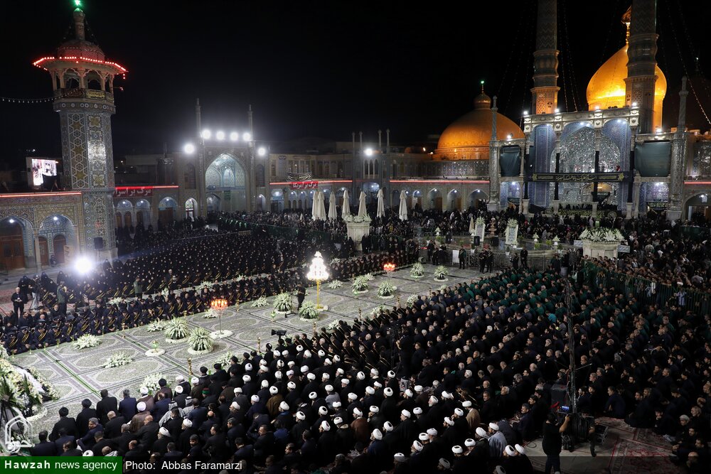 Cérémonie de la procession des chandeliers du sanctuaire de Hazrat Masoumeh (SA)