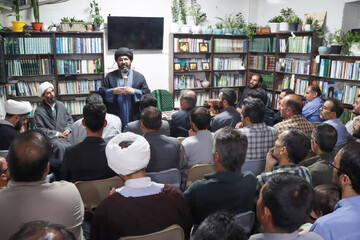 تصاویر/ حضور نماینده ولی فقیه در استان زنجان در جمع اولیای و دانش آموزان مدارس امین زنجان