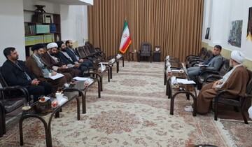 معاون موقوفات حوزه های علمیه کشور با نماینده ولی فقیه در گیلان دیدار کرد