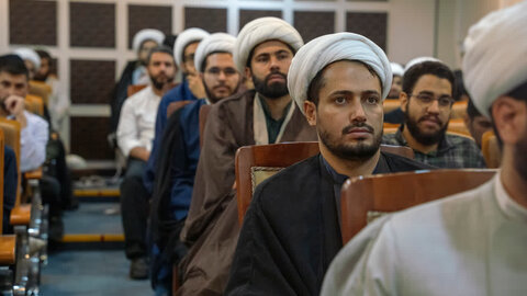 اولین جلسه از دوره آموزشی «مدرسه راهبری حل مسئله»