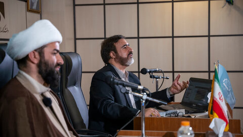 اولین جلسه از دوره آموزشی «مدرسه راهبری حل مسئله»