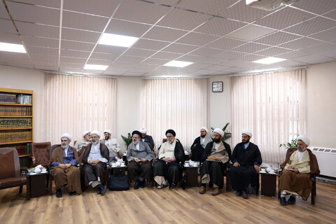 تصاویر/ جلسه شورای معاونین مرکز مدیریت حوزه‌های علمیه
