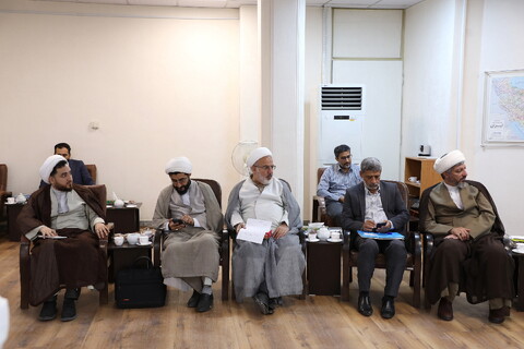 تصاویر/ جلسه شورای معاونین مرکز مدیریت حوزه‌های علمیه