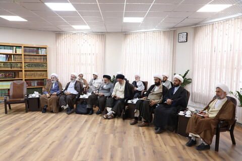 تصاویر/ جلسه شورای معاونین مرکز مدیریت حوزه‌های علمیه
