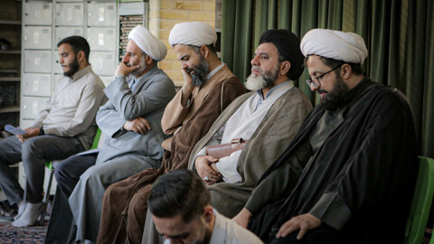 تصاویر/درس اخلاق حجت الاسلام والمسلمین سید سعید بطحائیان قایم مقام مدیر حوزه علمیه استان همدان