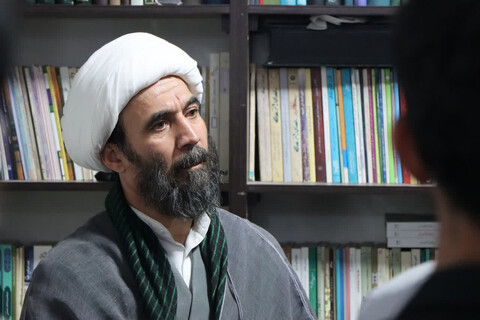 تصاویر |حضور نماینده ولی فقیه در استان زنجان در جمع اولیای و دانش آموزان مدارس امین زنجان