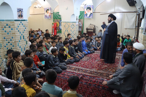 تصاویر |حضور نماینده ولی فقیه در استان زنجان در جمع اولیای و دانش آموزان مدارس امین زنجان