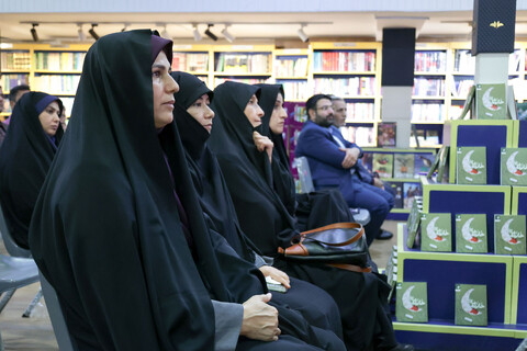 تصاویر/ اهدای ۵۵ هزار جلد کتاب به کتابخانه‌های محروم خراسان رضوی