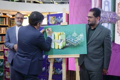 تصاویر/ اهدای ۵۵ هزار جلد کتاب به کتابخانه‌های محروم خراسان رضوی