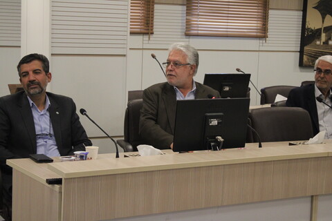 تصاویر/ نشست دبیر شورای عالی انقلاب فرهنگی با مدیران حوزه و دانشگاه کرمان