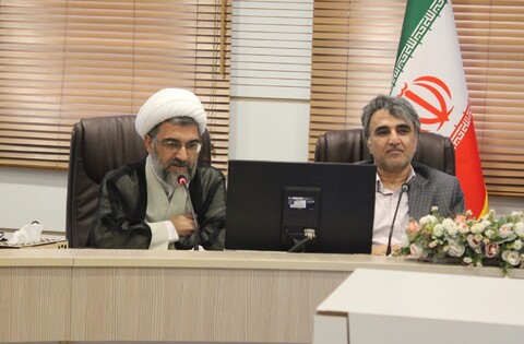 تصاویر/ نشست دبیر شورای عالی انقلاب فرهنگی با مدیران حوزه و دانشگاه کرمان