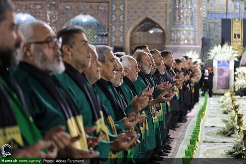 Cérémonie de la procession des chandeliers du sanctuaire de Hazrat Masoumeh (SA)