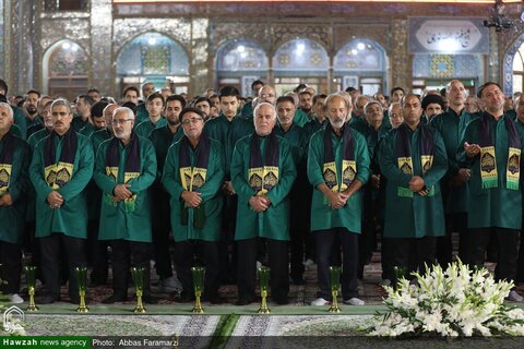 Cérémonie de la procession des chandeliers du sanctuaire de Hazrat Masoumeh (SA)
