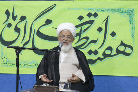 تصاویر/ دیدار فرماندهان نیروی انتظامی استان با امام جمعه یزد