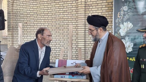 تصاویر/ همایش بزرگداشت رزمندگان و ایثارگران در میانه