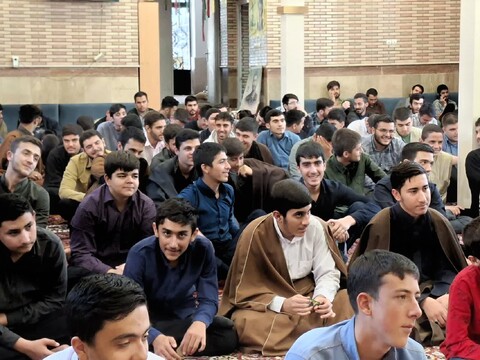 تصاویر/ نشست تربیتی "راه و رسم طلبگی" در مدرسه علمیه حضرت امیرالمؤمنین(ع) تبریز
