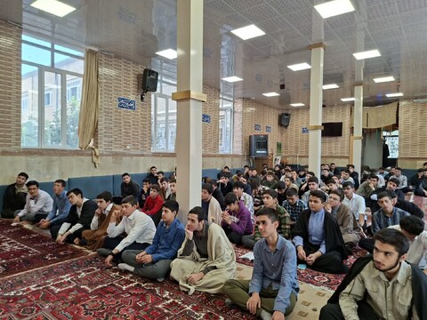 تصاویر/ نشست تربیتی "راه و رسم طلبگی" در مدرسه علمیه حضرت امیرالمؤمنین(ع) تبریز