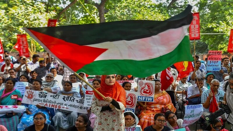 ভারতের রাজধানী দিল্লির আকাশে ফিলিস্তিন সমর্থনের স্লোগান