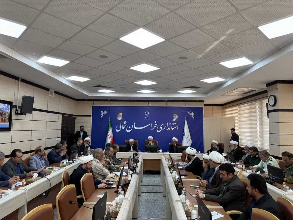 سطح تعاملات و همکاری میان حوزه علمیه خراسان با نهادهای حاکمیتی تقویت شود