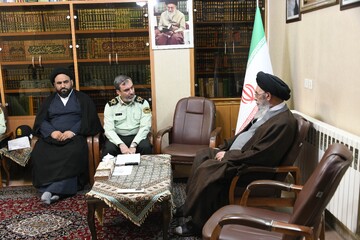 نیروی انتظامی باید مانع گناهان علنی در جامعه شود