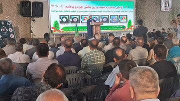 تأکید امام جمعه کازرون بر نقش زنان شهیده در دفاع مقدس