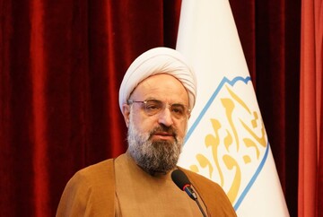 تاثیر عرضه معروفات در قالب هنر فاخر از هر سخنرانی بیشتر است