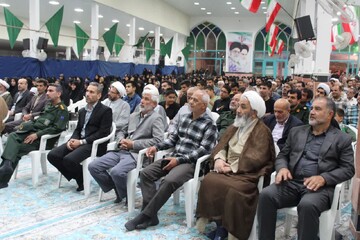 تصاویر/ تجمع بزرگ بسیجیان شهرستان آران و بیدگل