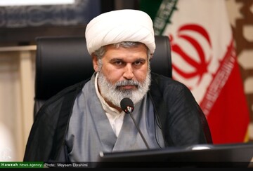 تربیت افسران جنگ نرم محور فعالیت‌های تبلیغی حوزه‌های علمیه است / نگاه راهبردی حاج قاسم را در عرصه‌ تبلیغ پیاده کنیم