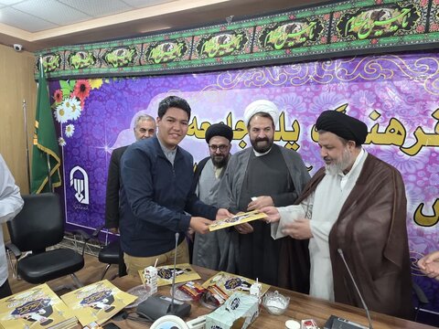 تصاویر/ آیین تجلیل از خادمین ایام محرم و صفر در ماکو