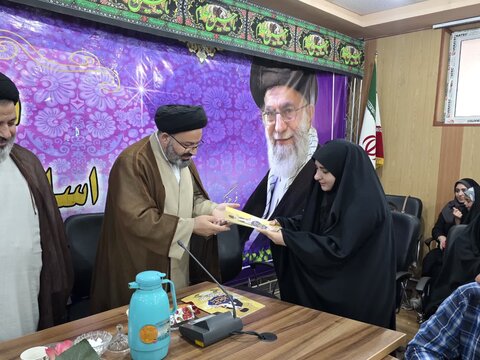 تصاویر/ آیین تجلیل از خادمین ایام محرم و صفر در ماکو