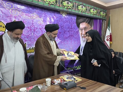 تصاویر/ آیین تجلیل از خادمین ایام محرم و صفر در ماکو