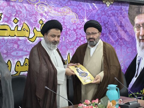 تصاویر/ آیین تجلیل از خادمین ایام محرم و صفر در ماکو