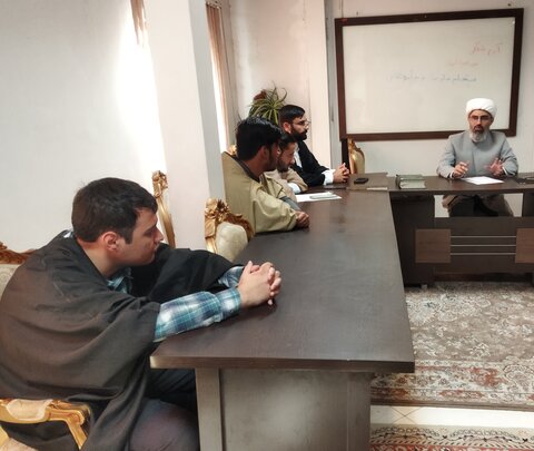 تصاویر/ احیای سنت «درس عمومی» در مدرسه علمیه سفیران هدایت امام صادق(ع)