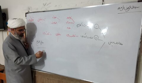 تصاویر/ افتتاحیه کلاس های حوزوی «مجتمع دینی هادیات»