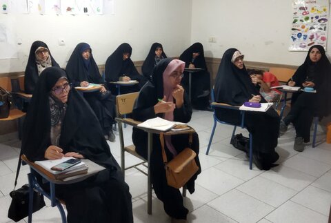 تصاویر/ افتتاحیه کلاس های حوزوی «مجتمع دینی هادیات»