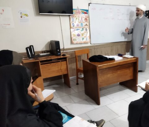 تصاویر/ افتتاحیه کلاس های حوزوی «مجتمع دینی هادیات»