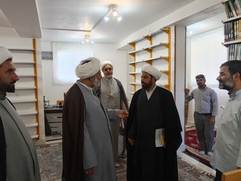 تصاویر /  سفر مدیر دفتر موقوفات ومنابع پایدار حوزه علمیه خراسان به خراسان جنوبی