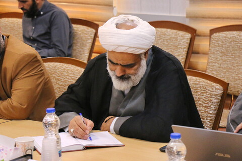 تصاویر/ جلسه هم اندیشی دبیران محترم ستادهای راهبری حوزه