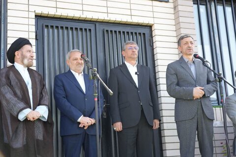 تصاویر آئین افتتاح تعدادی از مدارس احداثی به کمک بنیاد برکت در شهرستان دلفان